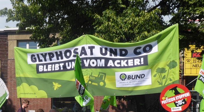BUND-Aktion gegen Glyphosat in Bielefeld